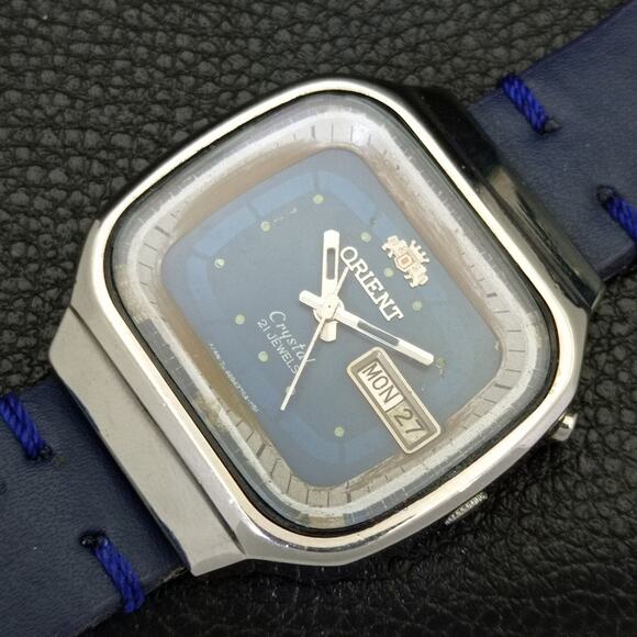 Vintage 1974 Square Orient Automatic Mens Silver Watch W/daydate & Blue accents - Picture 6 of 10